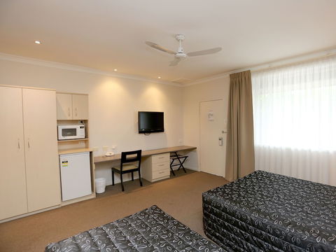 Elizabeth Motor Inn - Melbourne Tourism 3