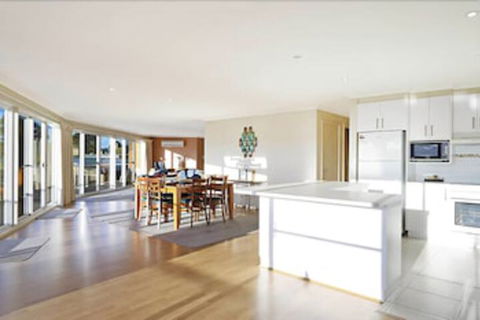Waterview Luxury Apartments - Melbourne Tourism 7