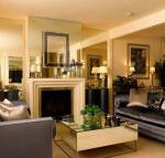 Andres Mews Luxury Serviced Apartments - Melbourne Tourism