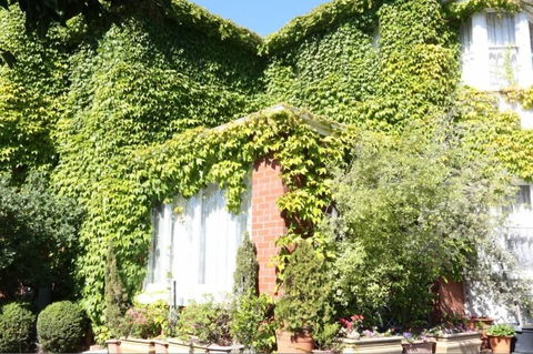 Kilmarnock House - Melbourne Tourism 1