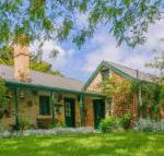 Laurel Cottage - Melbourne Tourism