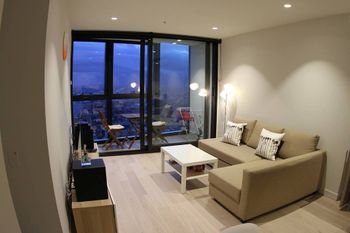 EQ Apartment - Melbourne Tourism 3