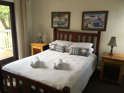 Rowley House - Melbourne Tourism 4