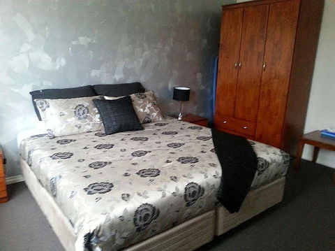 Collie Heights Motel Apartments - Melbourne Tourism 0