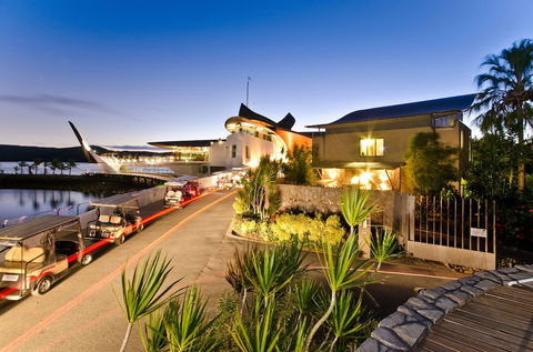 Yacht Club Villa 33-Serenity-Ocean Views With Golf Buggy - Melbourne Tourism 0