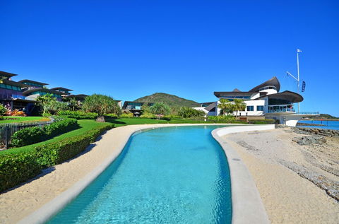 Yacht Club Villa 33-Serenity-Ocean Views With Golf Buggy - Melbourne Tourism 4
