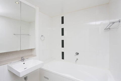 B08-darling Harbour Studio - Melbourne Tourism 4