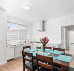 Wattle Grove Villa - Melbourne Tourism