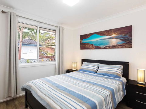 Sunrise Waters 2 / 63 Soldiers Point Road Stunning Waterfront Property - Melbourne Tourism 5