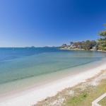Sunrise Waters 2 / 63 Soldiers Point Road Stunning Waterfront Property - Melbourne Tourism 0