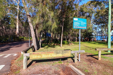 Kalimna Lakeside Living - Melbourne Tourism 5