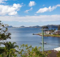 Iluka 46 Soldiers Point Rd Stunning Air Conditioned house with WIFI  Water Views - Melbourne Tourism