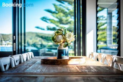 Beauty On Booker Bay - Melbourne Tourism 6