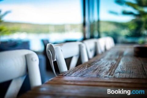 Beauty On Booker Bay - Melbourne Tourism 3