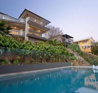 Absolute Waterfront Lakehouse Fishing Point Waterfront Pool Jetty - Melbourne Tourism