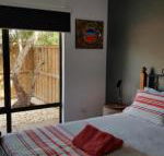 Red Ochre  Large 1BR with Private Courtyard - Melbourne Tourism