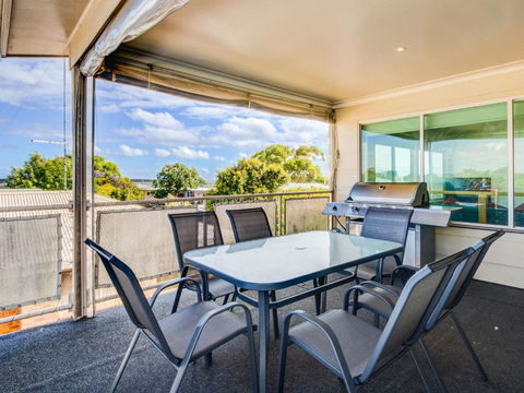 Cuttriss By The Beach - Melbourne Tourism 6