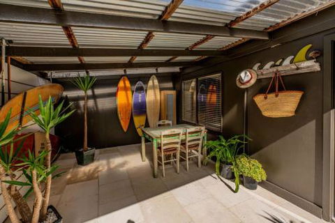 SUNSET BEACH SHACK On SURF - Melbourne Tourism 5