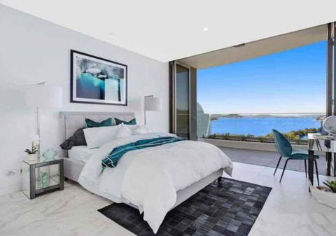 Stylish Penthouse With Views & Jacuzzi - Melbourne Tourism 4