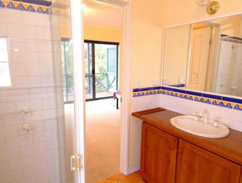 Beach Casa - Melbourne Tourism 3