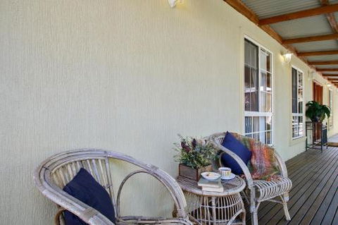 Hilldo Lovely Mountainside Accommodation - Melbourne Tourism 1
