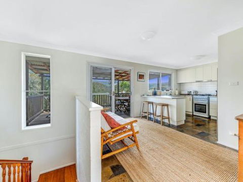 TREETOPS At WERRI BEACH Gerringong 4pm Check Out On Sundays - Melbourne Tourism 4