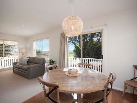 Banksia Beach House - Melbourne Tourism 1