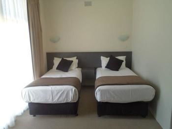 Oriana Motor Inn - Melbourne Tourism 2