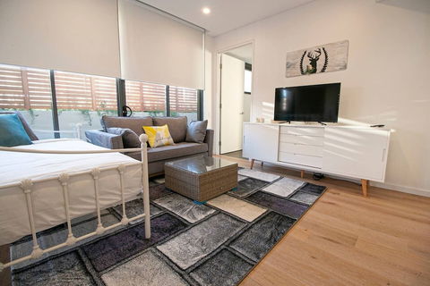 F03-darling Harbour 1 BDR APT - Melbourne Tourism 1