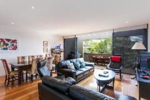 Anglesea Surf Beach Apartments - Melbourne Tourism 3