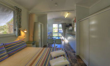 Kahlers Oasis Caravan Park - Melbourne Tourism 4