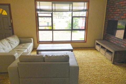 Kellys Getaway At Culburra Beach - Melbourne Tourism 4