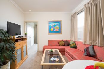 The Executive B & B - Melbourne Tourism 0