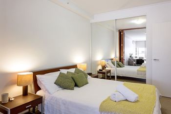 The Apartment Service AX705 - Melbourne Tourism 0