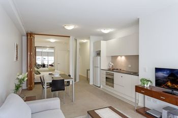 The Apartment Service AX705 - Melbourne Tourism 4
