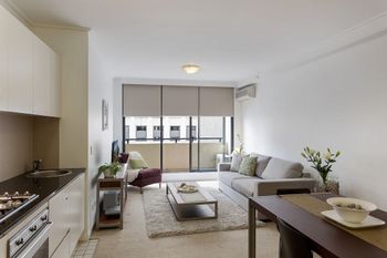 The Apartment Service AX705 - Melbourne Tourism 3