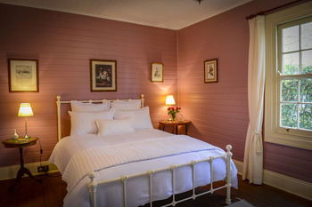 Arcadia Bed & Breakfast & Cottages - Melbourne Tourism 5