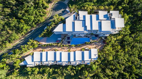 Azure Sea Whitsunday Resort - Melbourne Tourism 1