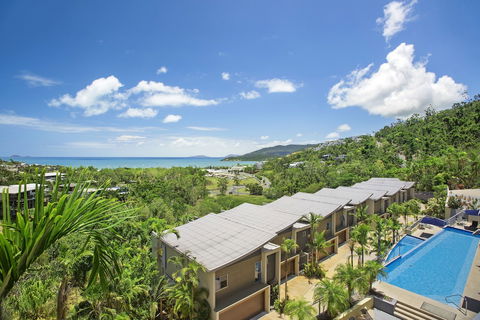 Azure Sea Whitsunday Resort - Melbourne Tourism 5
