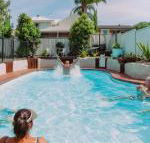 Beach  Bay Holiday House - Melbourne Tourism