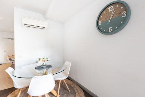 Ella, 1BDR Melbourne Apartment - Melbourne Tourism 4