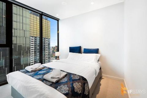 IFSuites (IFSTAYS) Light House Apartment - Melbourne Tourism 1