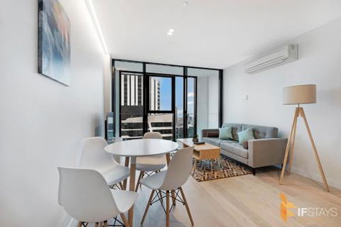 IFSuites (IFSTAYS) Light House Apartment - Melbourne Tourism 4