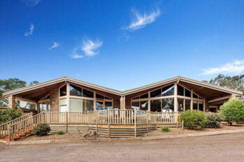 Bellbrae Country Club Surf Coast - Melbourne Tourism 0