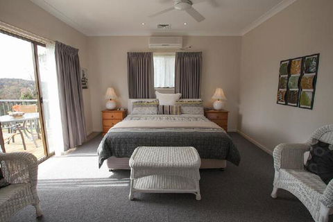 Batemans Bay Manor - Melbourne Tourism 5