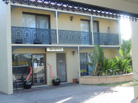 Argyle Terrace Motor Inn - Melbourne Tourism 1