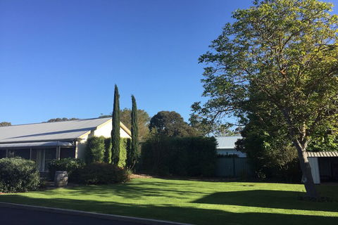 Alexander Cameron Suites - Melbourne Tourism 1