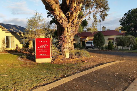 Alexander Cameron Suites - Melbourne Tourism 4