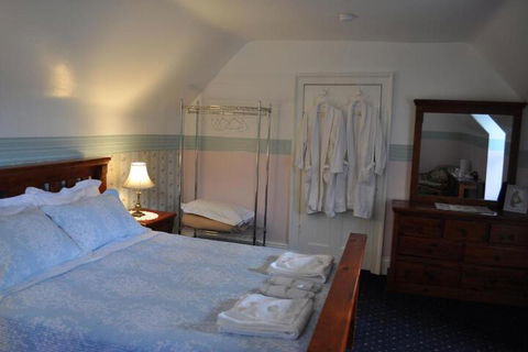 Roslyn House B & B - Melbourne Tourism 3
