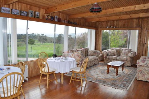 Roslyn House B & B - Melbourne Tourism 1